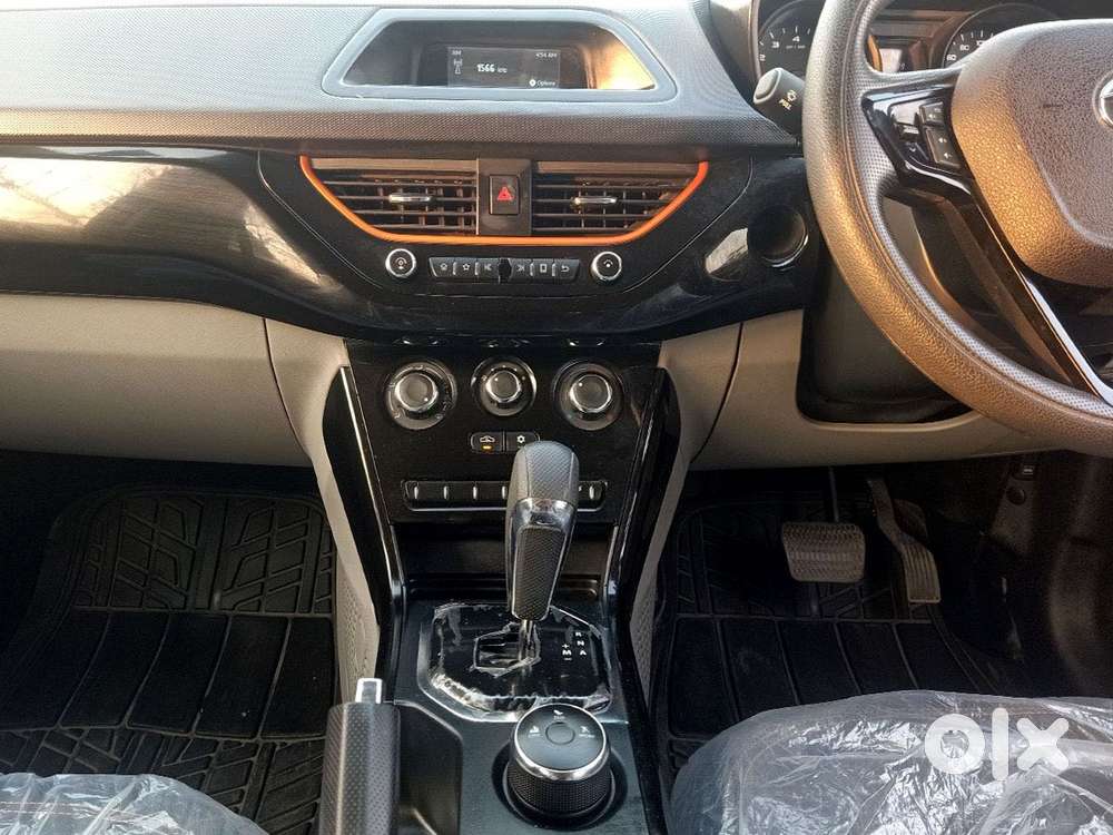 Tata Nexon Kraz Plus Amt, 2019, Petrol