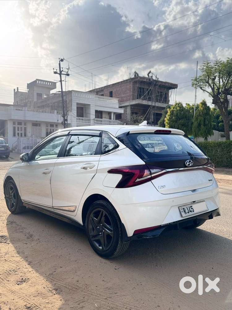 Hyundai I20 Sportz 1.2 Ivt Dual Tone, 2021, Petrol