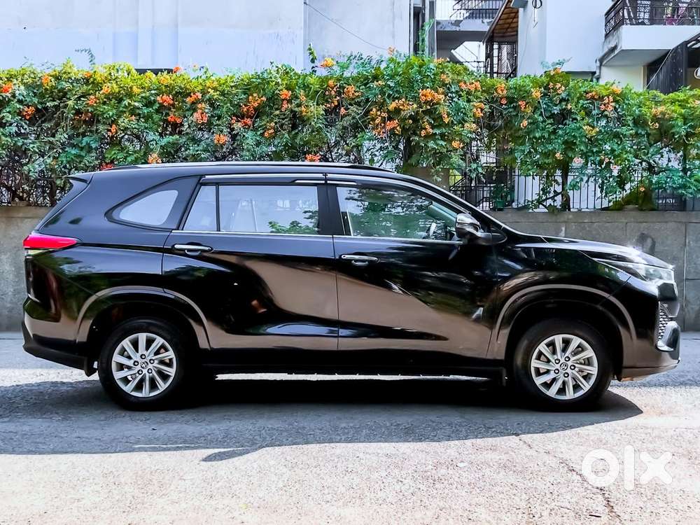 Toyota Innova Hycross Gx (o), 2024, Petrol