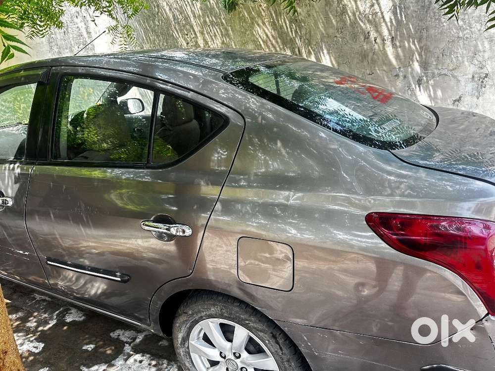 Nissan Sunny 2011 Petrol 130000 Km Driven