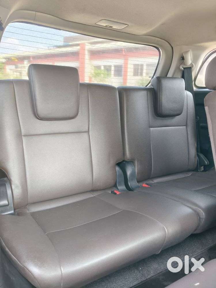 Toyota Fortuner Legender