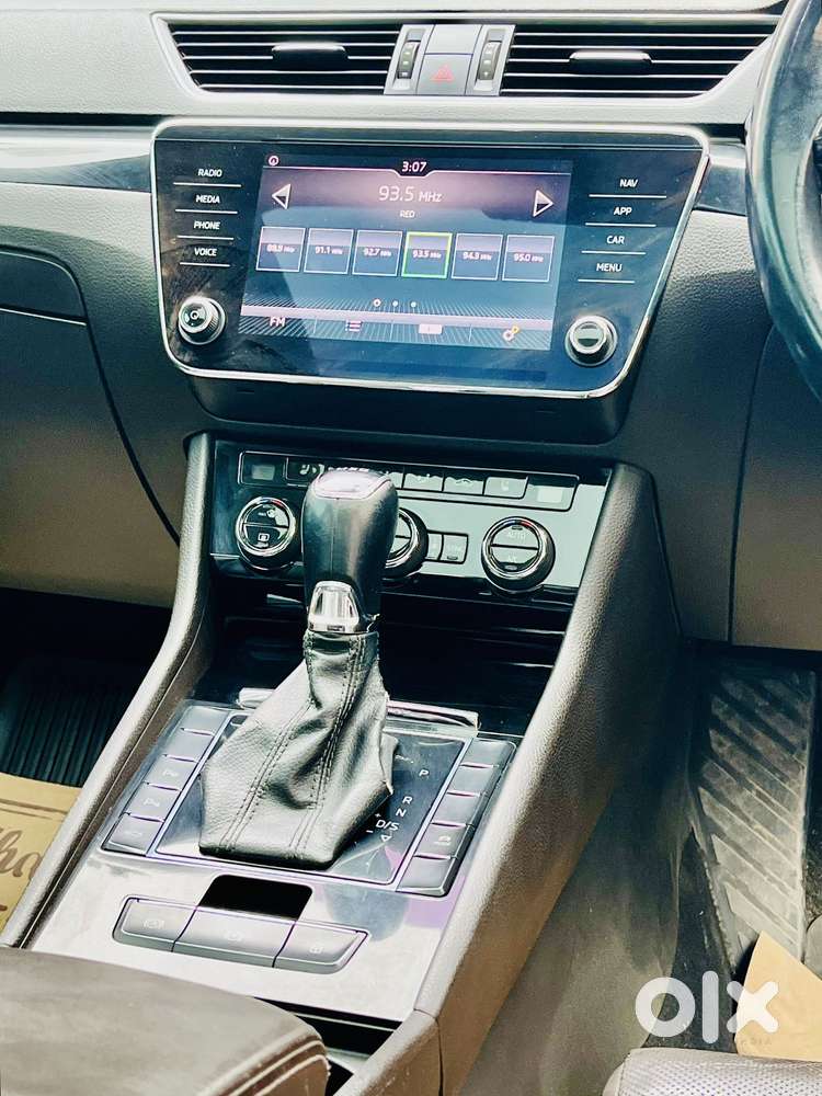 Skoda Superb L&k 2.0 Tdi At, 2019, Diesel