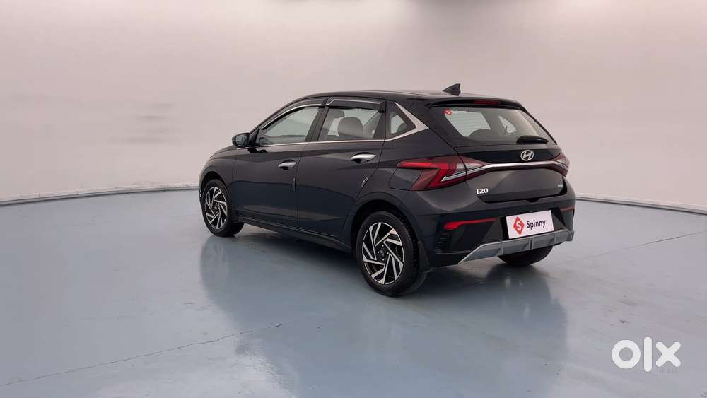 Hyundai I20 Asta (o) 1.2 Mt, 2023, Petrol
