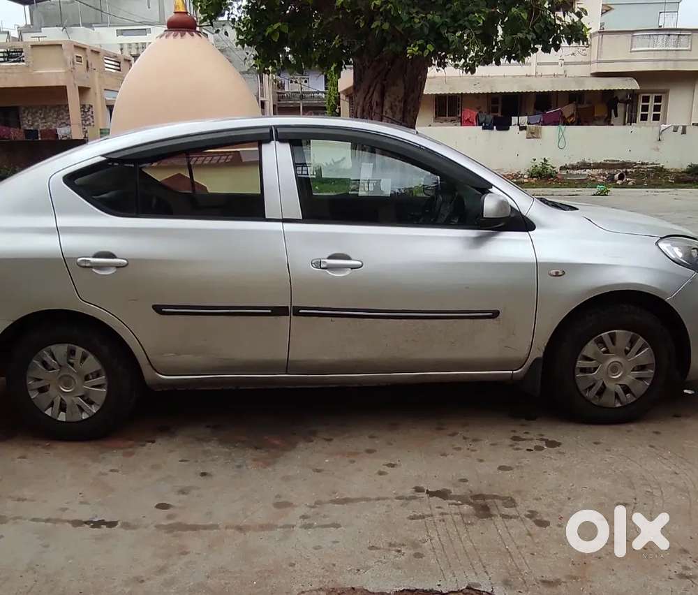 Nissan Sunny Petrol 2013 Car