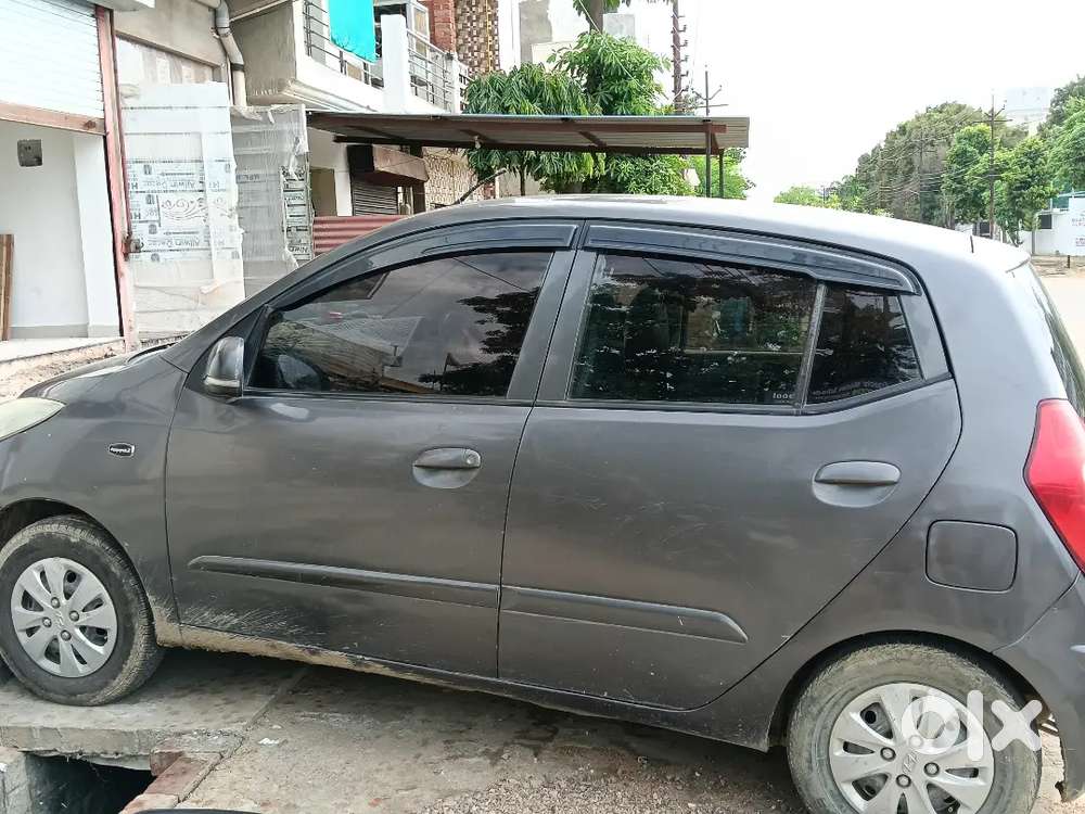 Hyundai I10 Sportz Petrol 2011