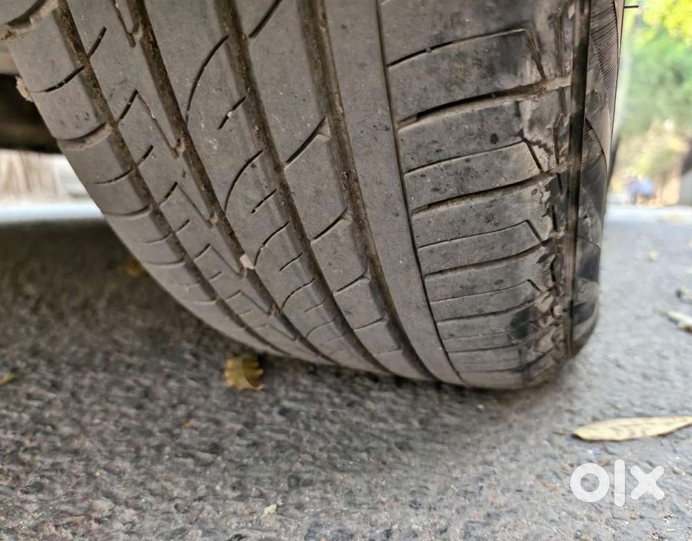 Jaguar Xe Portfolio, 2016, Petrol