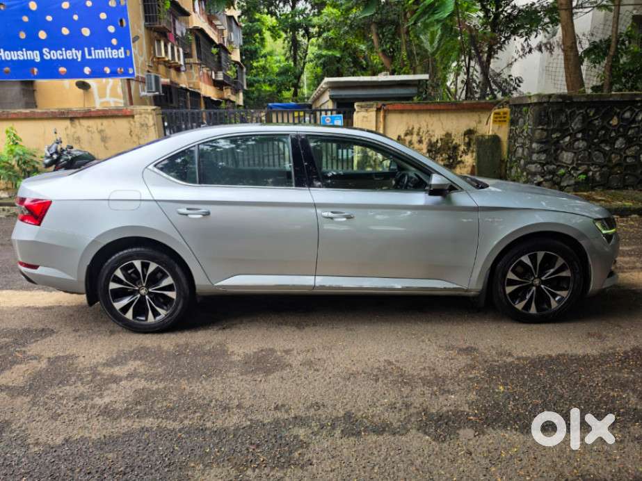 Skoda Superb 2.0 Tsi At L&k, 2022, Petrol