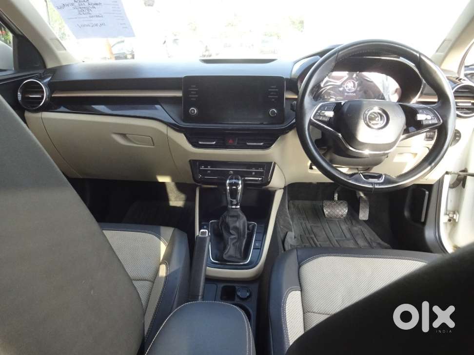 Skoda Slavia 1.5 Tsi Style At, 2022, Petrol