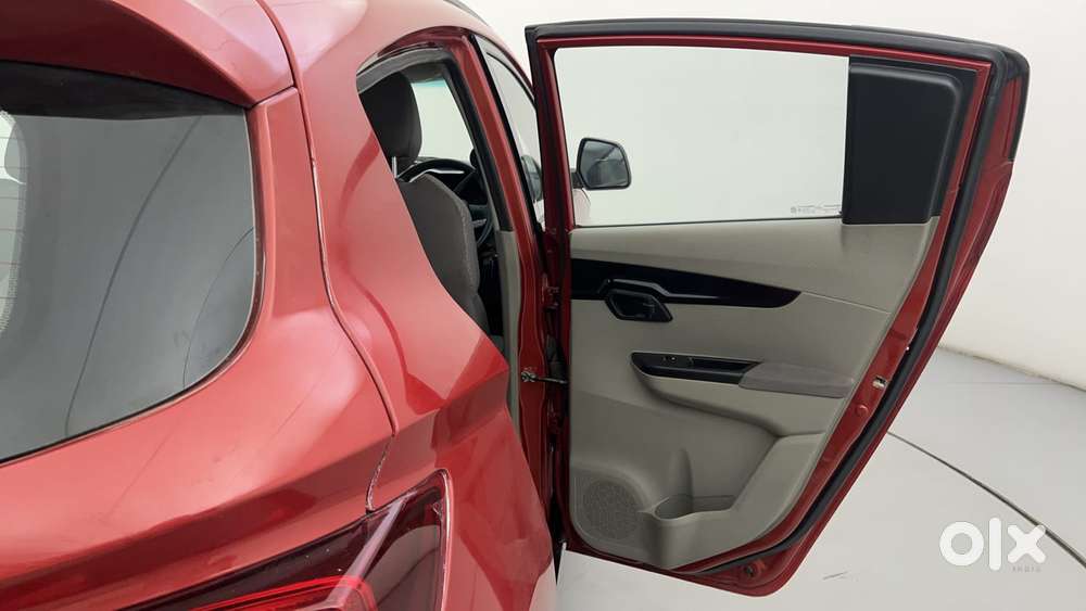 Mahindra Kuv 100 2016-2017 Mfalcon G80 K6 5str, 2016, Petrol