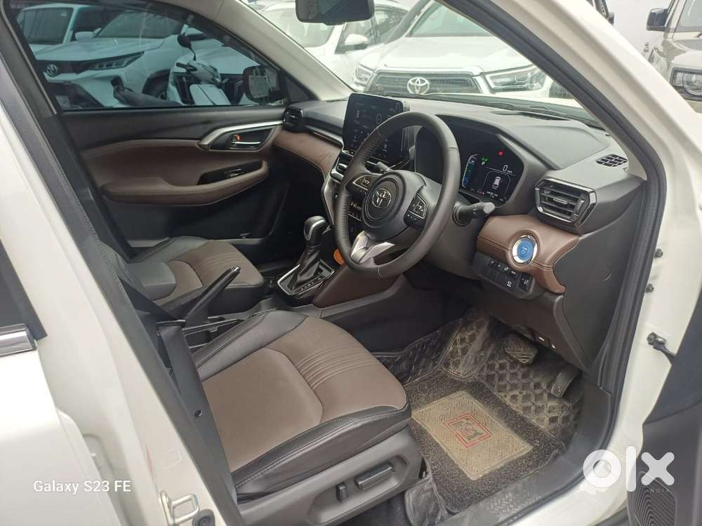 Toyota Urban Cruiser Hyryder V Hybrid Aero Edition, 2025, Cng & Hybr..