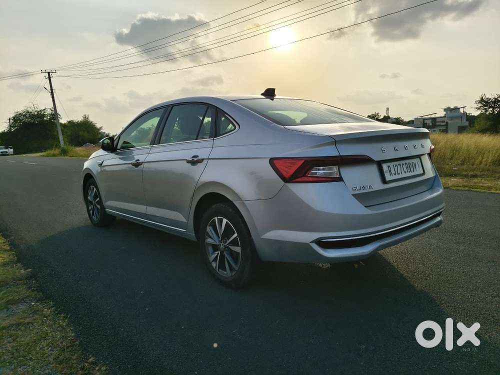 Skoda Slavia 1.0 Tsi Style At, 2023, Petrol