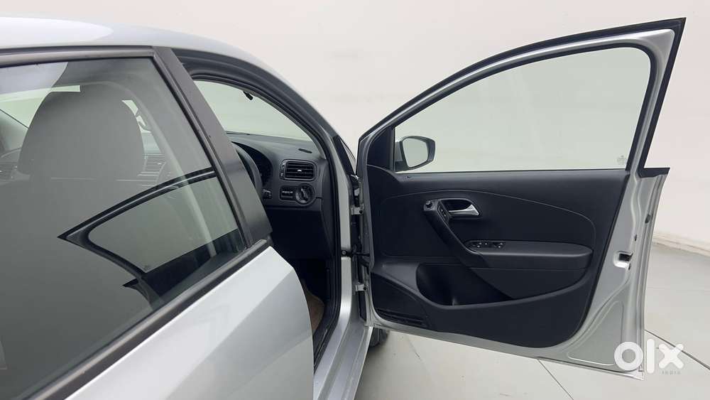 Volkswagen Polo Petrol Comfortline 1.2l, 2017, Petrol