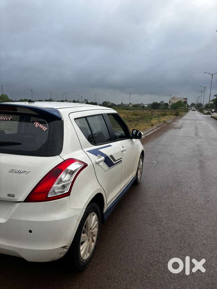 Maruti Suzuki Swift 2015