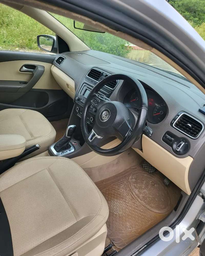 Volkswagen Vento Highline Petrol 2014