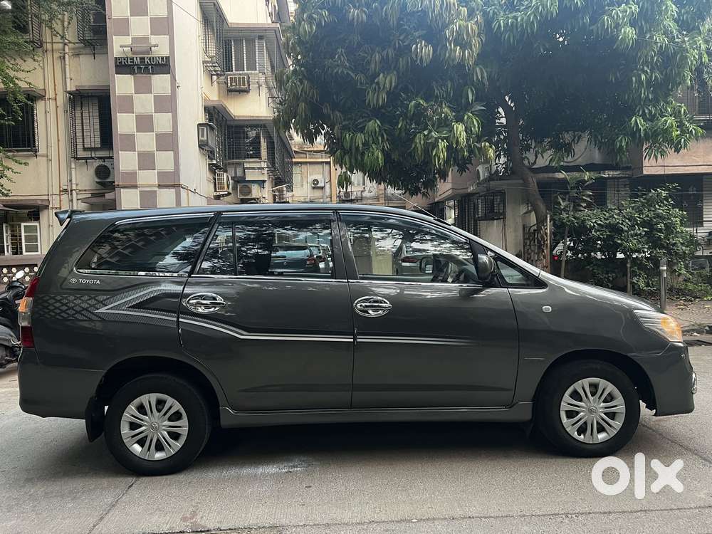 Toyota Innova 2.5 Gx (diesel) 8 Seater Bs Iv, 2012, Diesel
