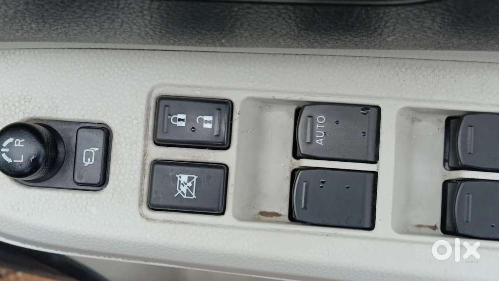 Maruti Suzuki Ignis 1.2 Alpha Amt, 2024, Petrol