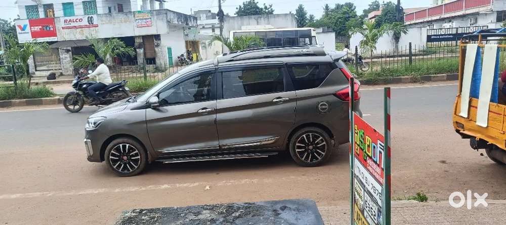 Maruti Suzuki Ertiga 2021 Petrol 137000 Km Driven