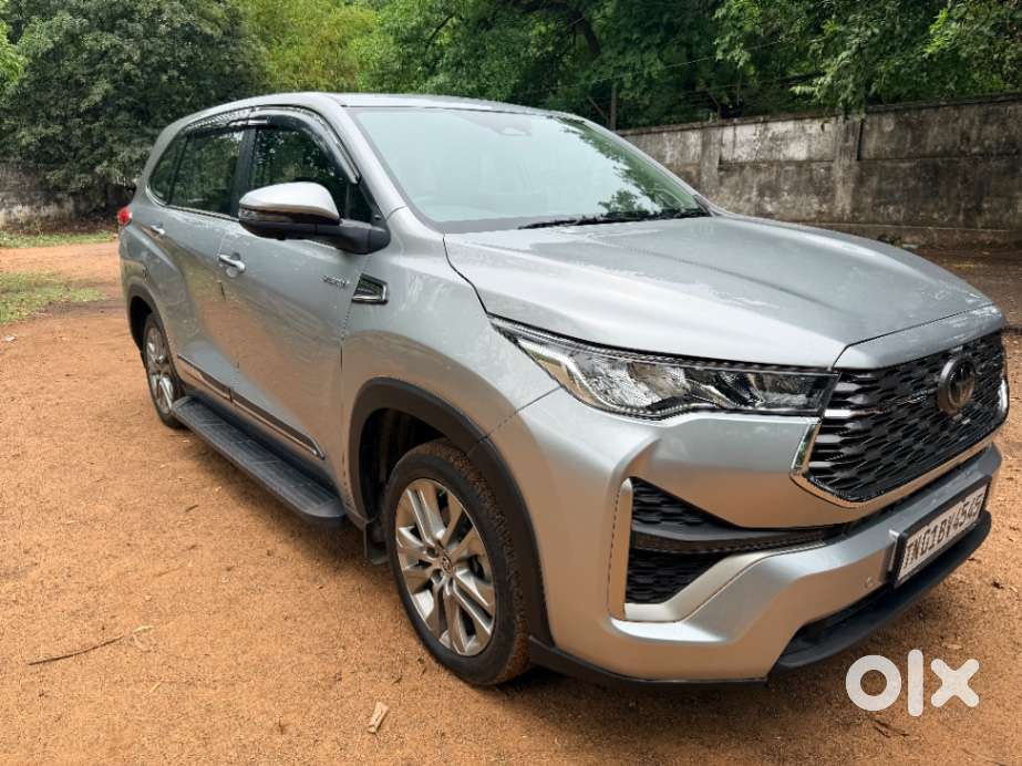 Toyota Innova Hycross 2.0 Zx (o) Hybrid 7 Str, 2024, Petrol