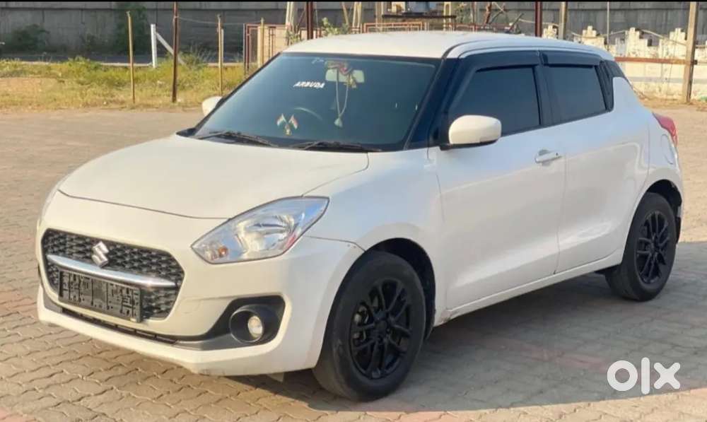 Maruti Suzuki Swift 2022 Cng & Hybrids 70000 Km Driven