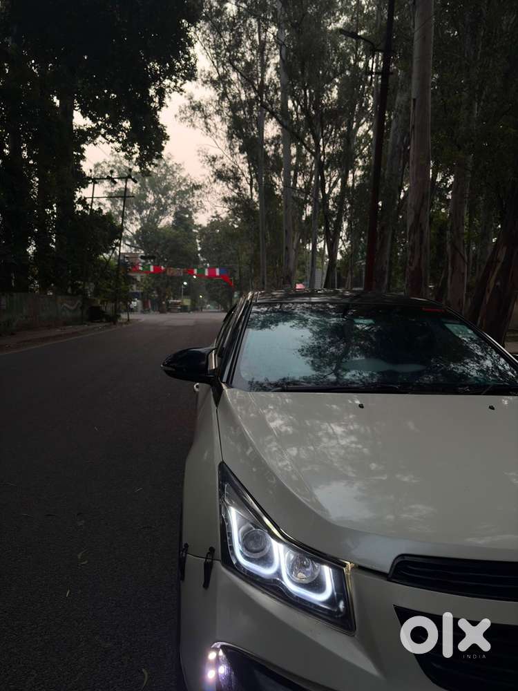 Chevrolet Cruze 2015 98000 Km Driven