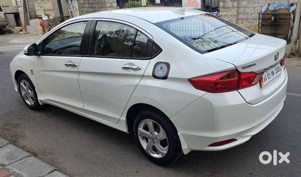 Honda City I-vtec V, 2016, Petrol