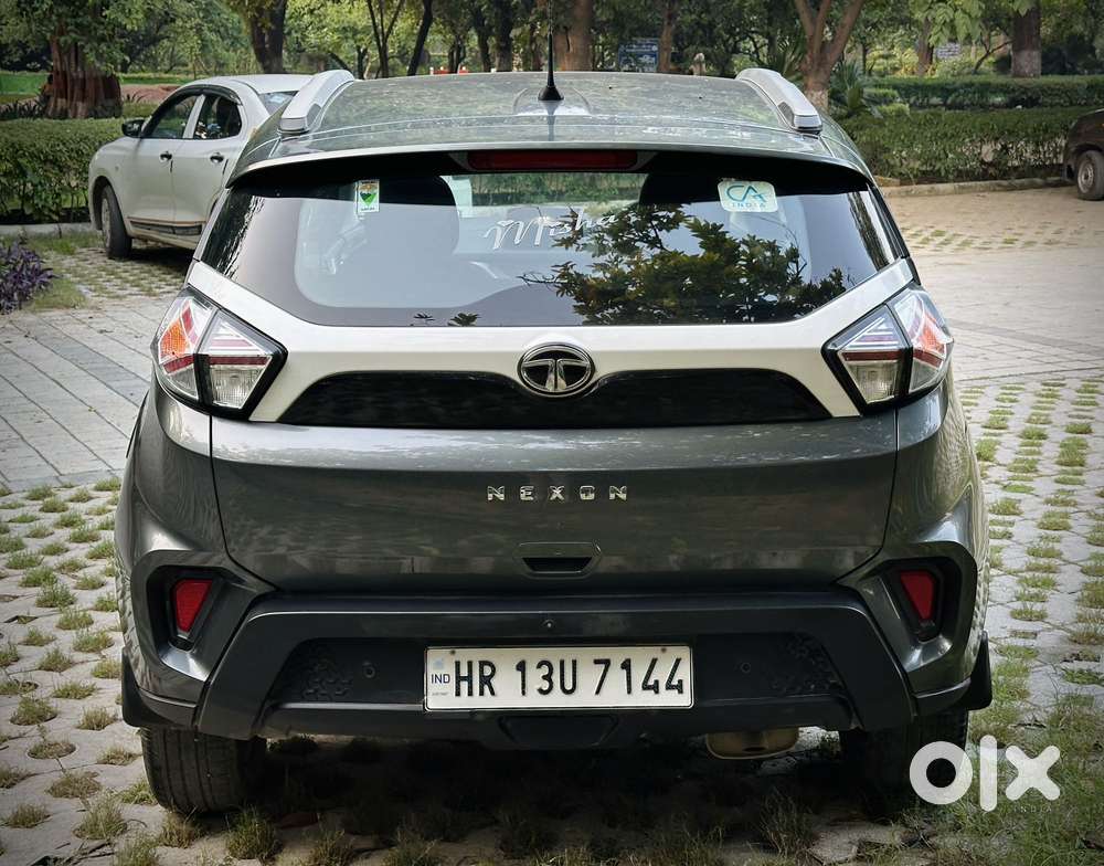Tata Nexon 1.2 Revotron Xm (s), 2023, Cng & Hybrids