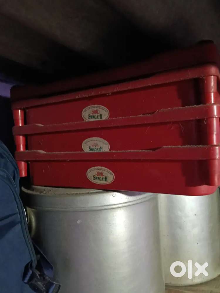 Storage box