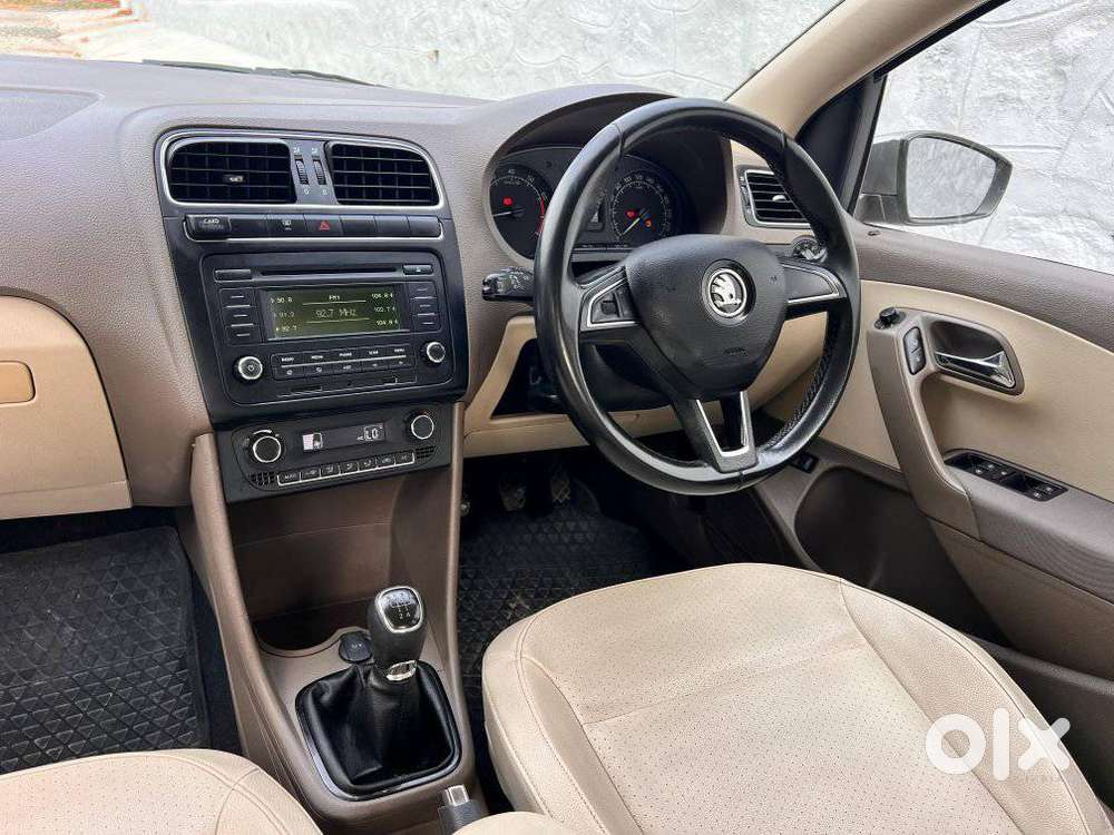 Skoda Rapid [2016-2021] 1.6 Mpi Style Plus, 2016, Petrol