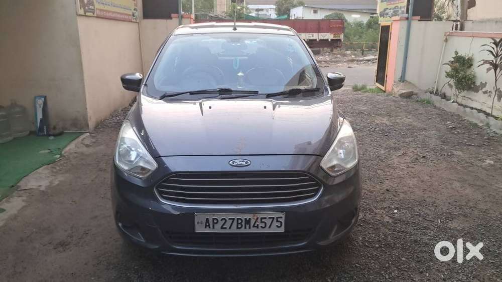 Ford Figo 2012-2015 Petrol Titanium, 2016, Petrol