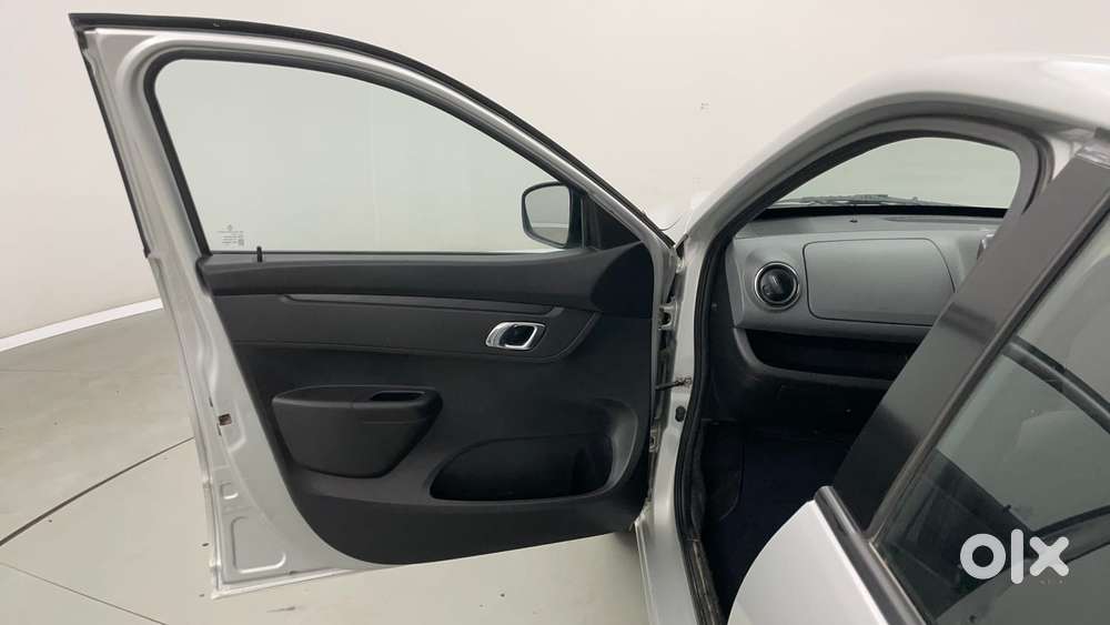 Renault Kwid 2019-ongoing 1.0 Rxt (o), 2019, Petrol