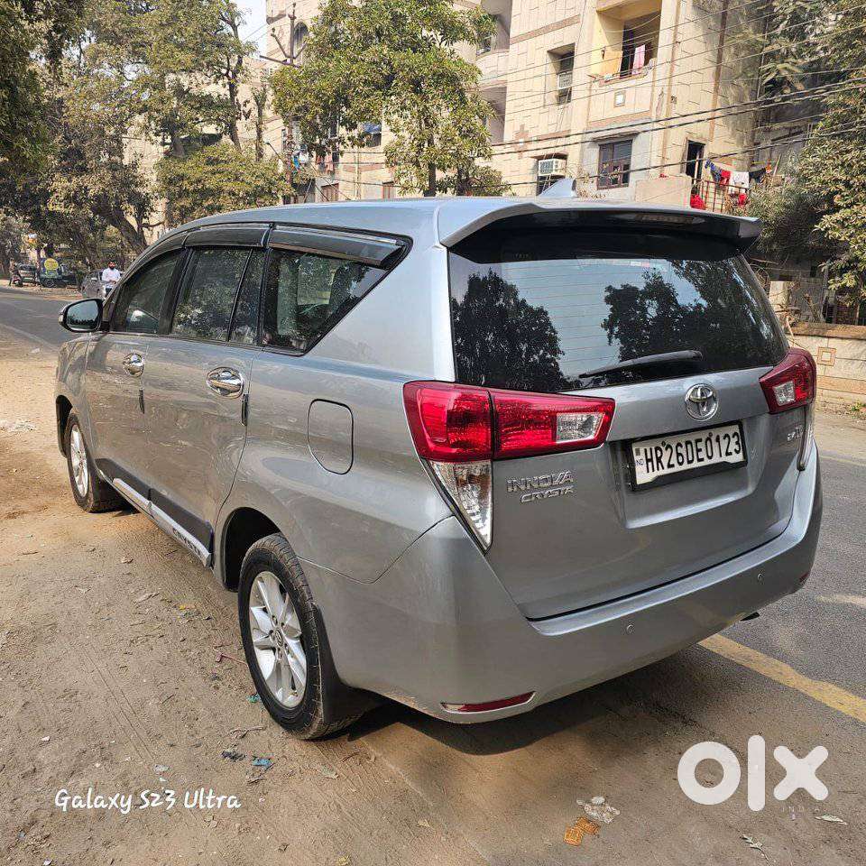 Toyota Innova Crysta