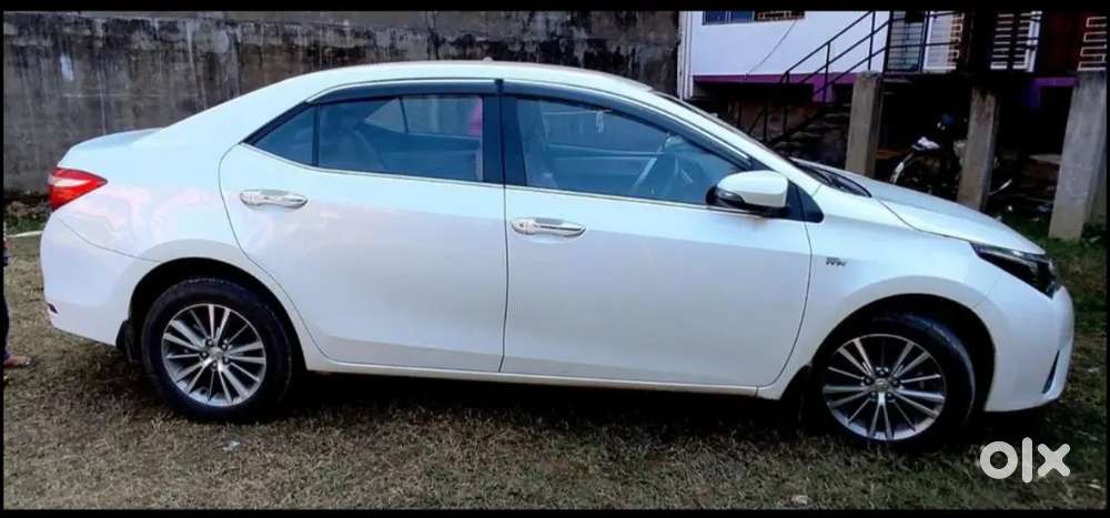 Toyota Corolla Altis 2014 Petrol