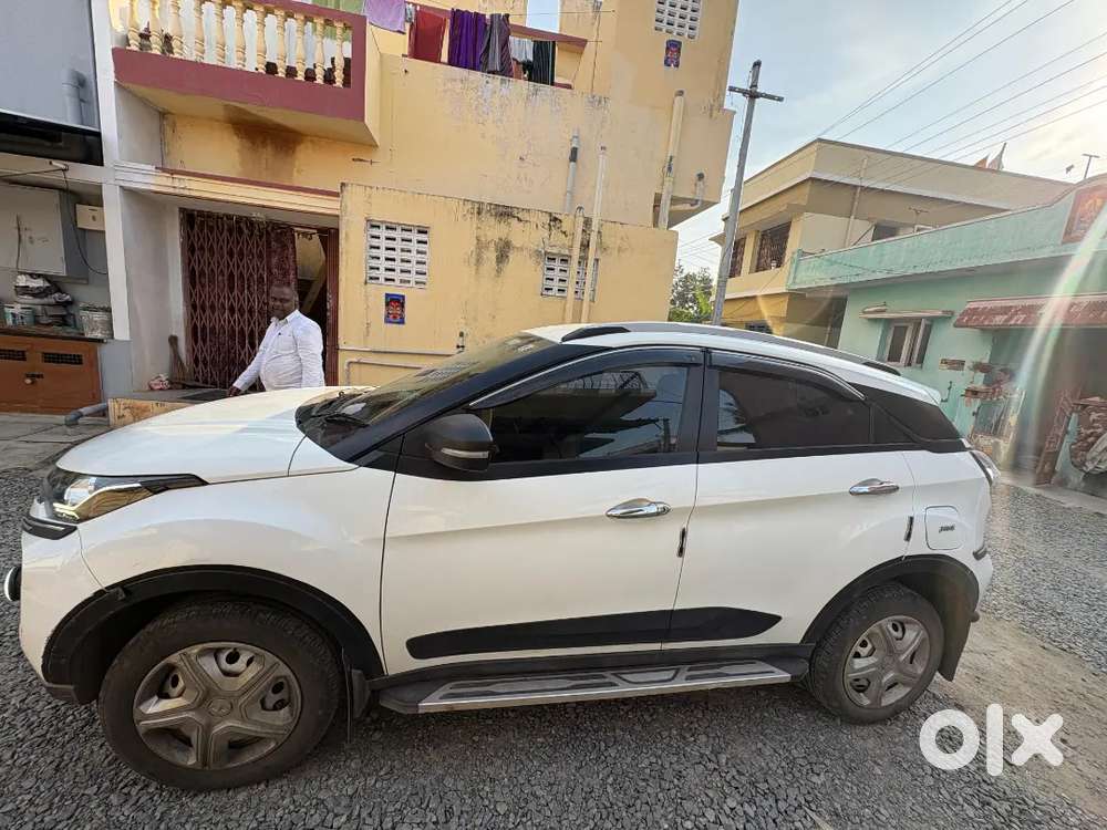 Tata Nexon 1.2 Revotron Xe 2023