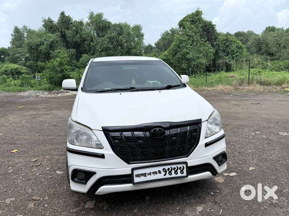 Toyota Innova 7 Str 2012