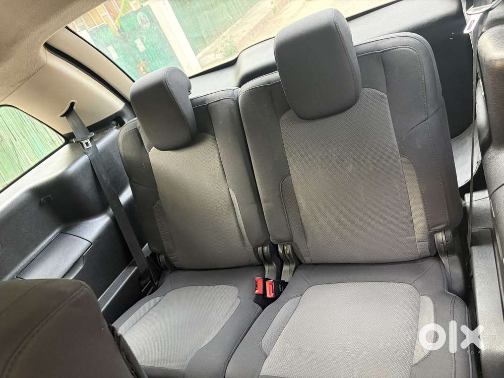Tata Hexa Xe, 2018, Diesel