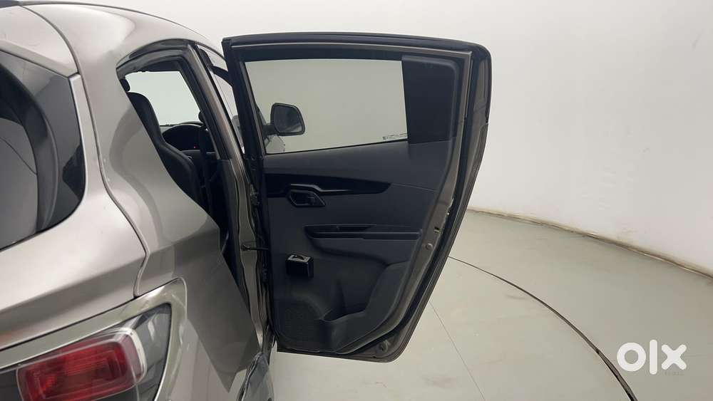 Mahindra Kuv100 Nxt 1.2 K2 Diesel 6 Str, 2017, Petrol