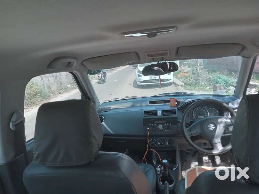 Maruti Suzuki Swift Dzire 2010