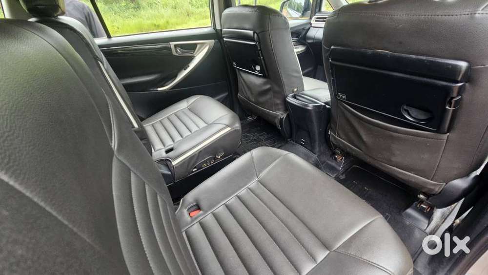 Toyota Innova Crysta 2.4 V 7 Str, 2017, Diesel