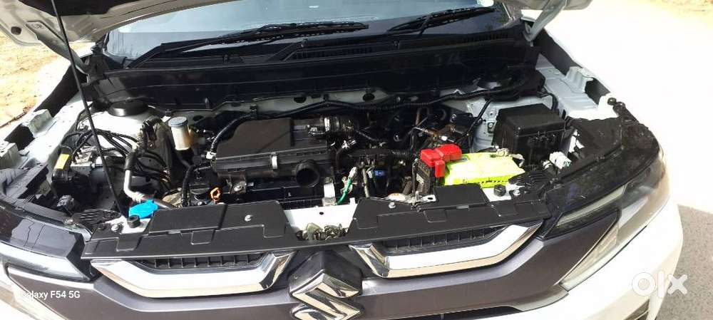 Maruti Suzuki Brezza 1.5 Vxi Cng, 2023, Cng & Hybrids