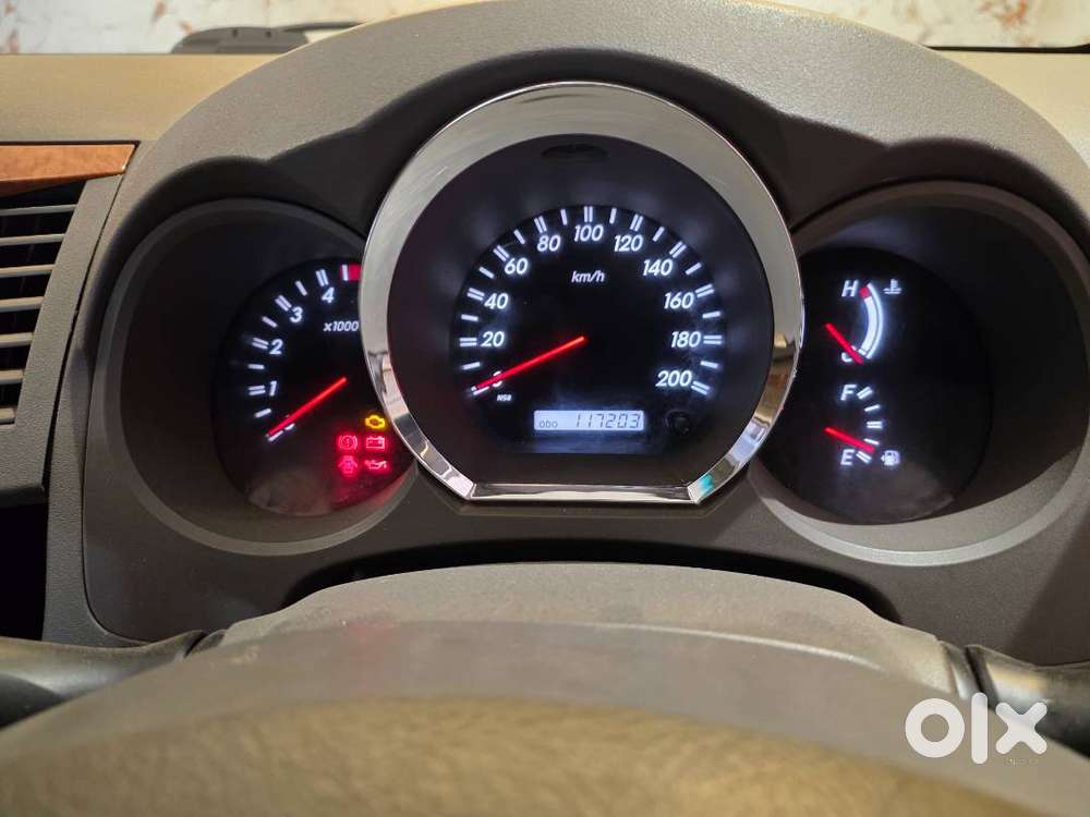 Toyota Fortuner Diesel 2011