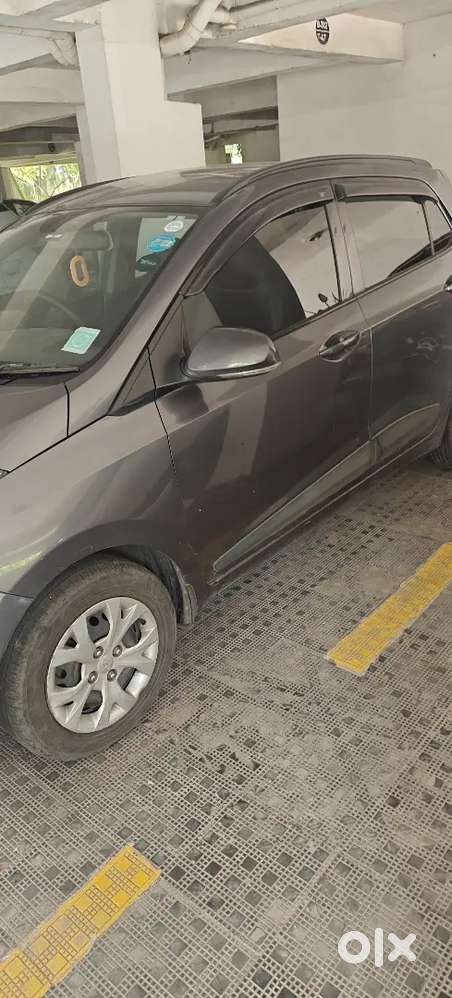 Hyundai Grand I10 Sportz 2016 Petrol