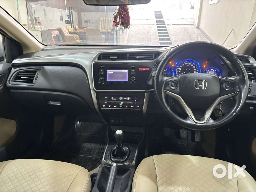 Honda City V Mt, 2015, Petrol