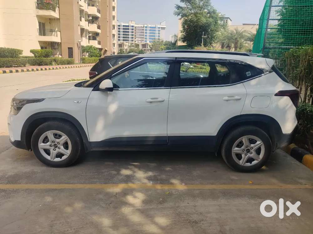 Brand New Kia Seltos Petrol Just 8600 Km Driven