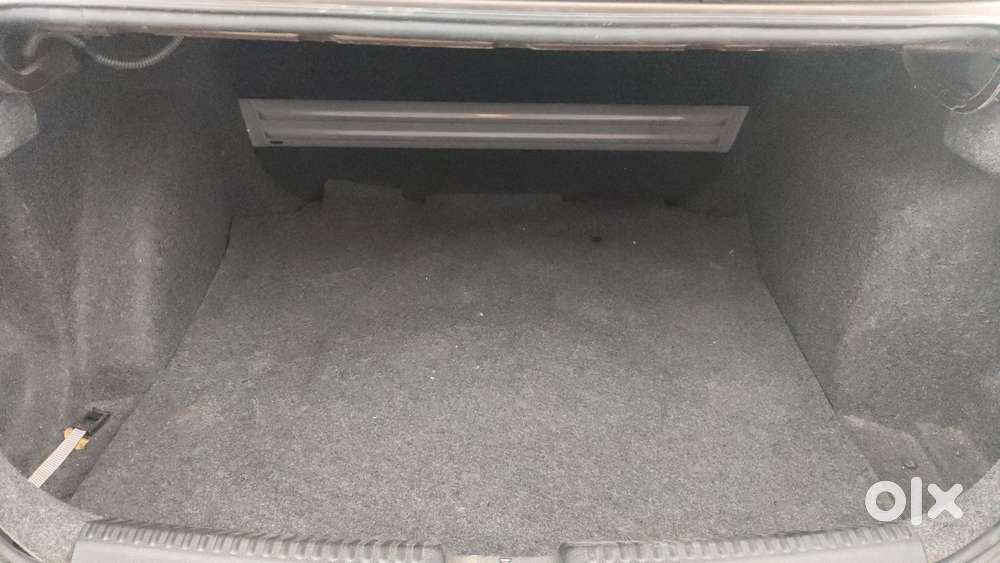 Volkswagen Vento Petrol Highline At, 2017, Petrol