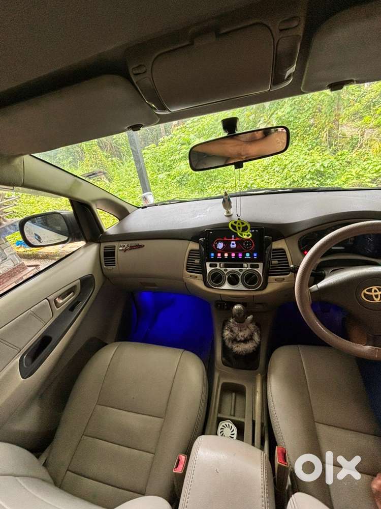 Toyota Innova Diesel 2011