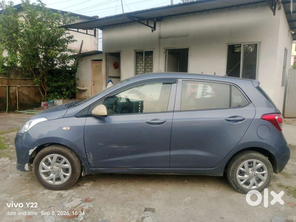 Hyundai Grand I10 Sportz, 2017, Petrol