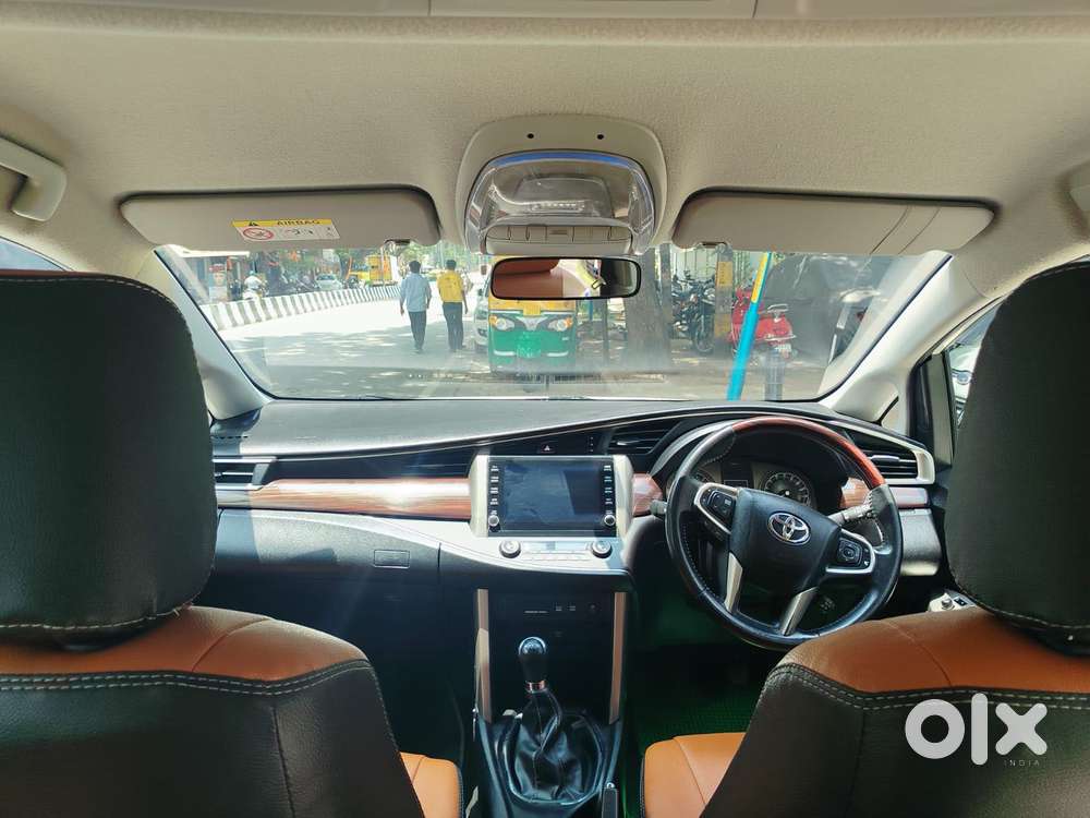 Toyota Innova Crysta [2020-ongoing] 2.4 Vx 8 Str, 2022, Diesel