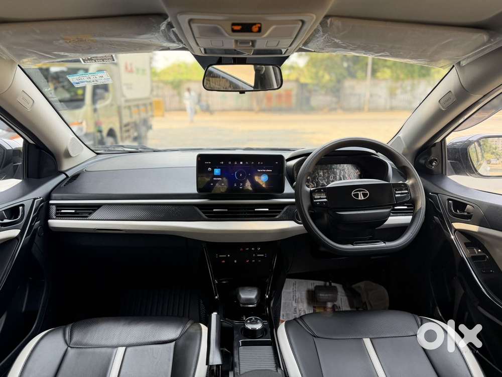 Tata Nexon, 2025, Petrol