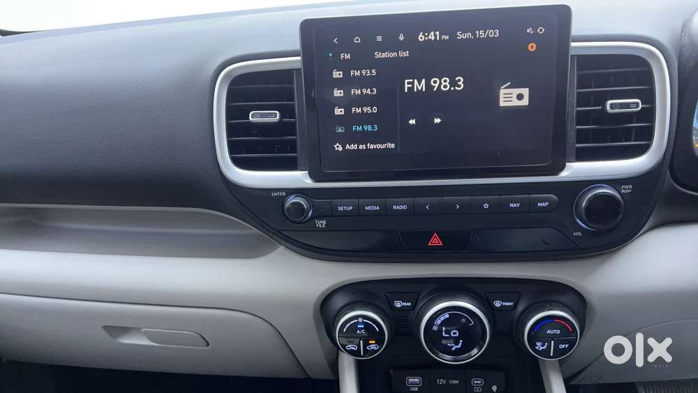 Hyundai Venue 1.0 Sx (o) Turbo Dct, 2023, Petrol