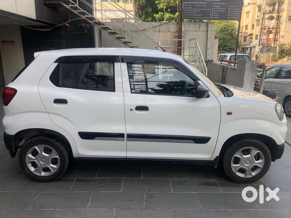 Maruti Suzuki S-presso Vxi At, 2023
